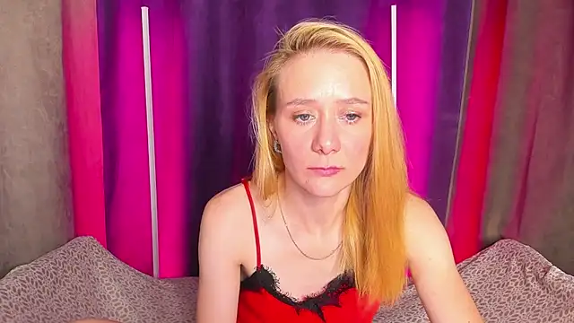 NikaBond Live XXX-Chat