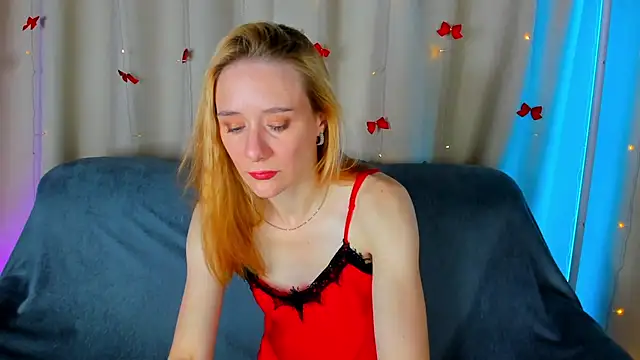 NikaBond's Live XXX Chat