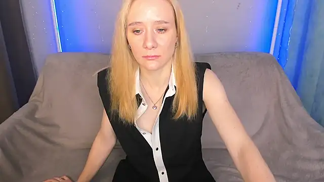 XXX chat uživo modela NikaBond