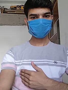 Noughty_student Adlı Modelin Web Kamerası Şovu