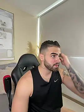 PaulPhoenix_ 网络视讯表演
