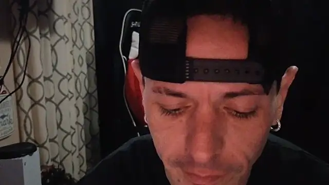 NEWHUNGBOY's Webcam Show