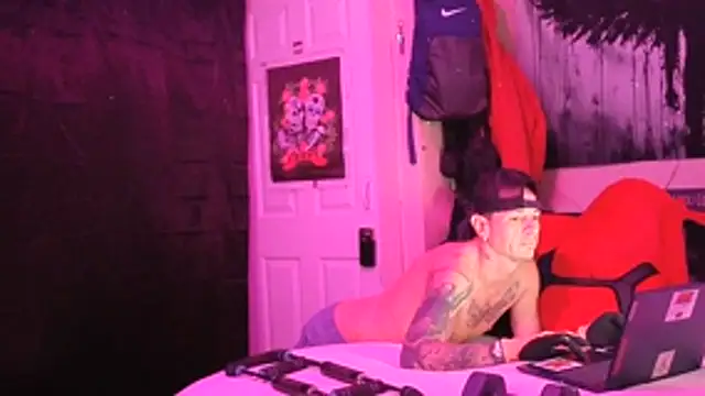 عرض كام NEWHUNGBOY