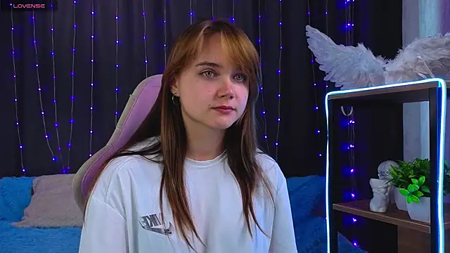 CorrieKibbee Adlı Modelin Canlı XXX Sohbeti