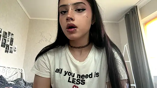 AlidaPensick Show in webcam