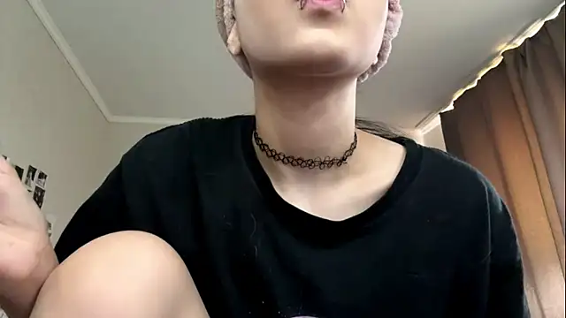 AlidaPensick's Webcam Show