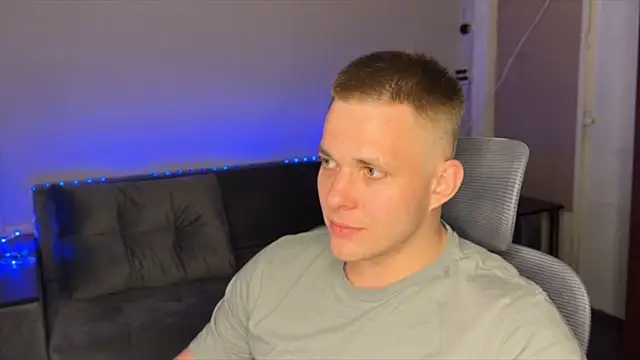 Nikclak Pertunjukan Webcam