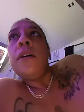 LilPurpleDeviln Webbikameraesitys