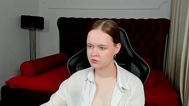 AdaRune's Live XXX Chat