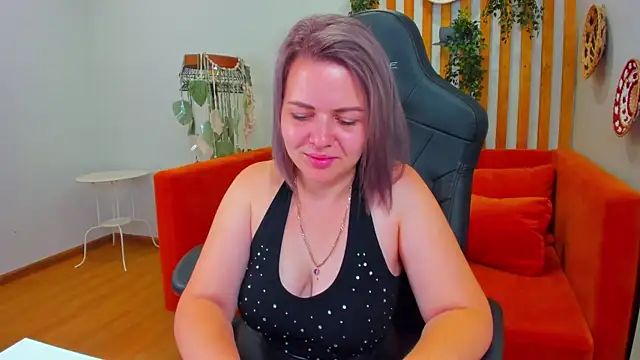 AdeleRavelle Chat XXX in diretta