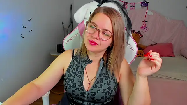 AdeleRavellen Live XXX chat