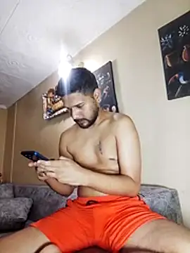 Show modela El-Verga-Negra na web-kameri