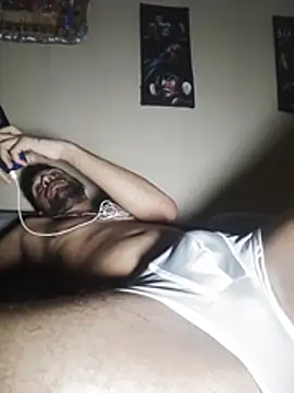 Show modela El-Verga-Negra na web-kameri