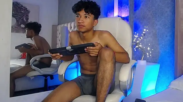 Webkamerová show Adam_Foxxx