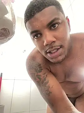 Show de 19cmmlknegro na webcam