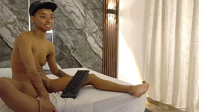 Samy_King23 Adlı Modelin Web Kamerası Şovu
