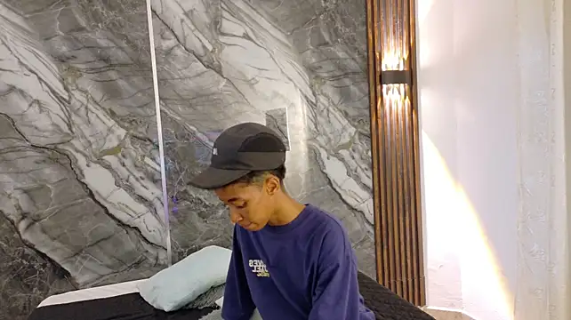 Samy_King23 Show in webcam
