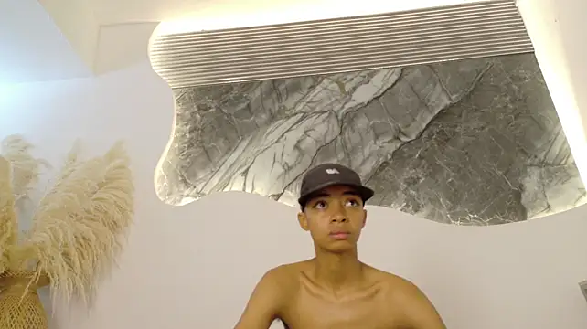 הופעת וובקאם של Samy_King23