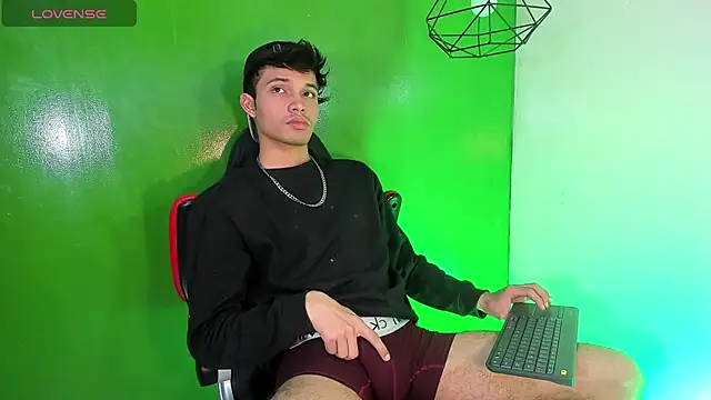 Show modela alexgod- na web-kameri