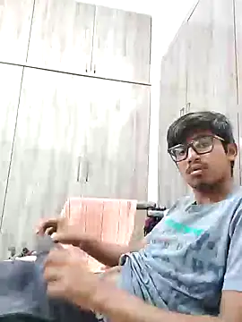 Badboy_Gaurav_04073 Adlı Modelin Web Kamerası Şovu