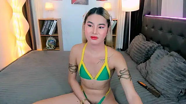 Naughty_Jessie Adlı Modelin Web Kamerası Şovu