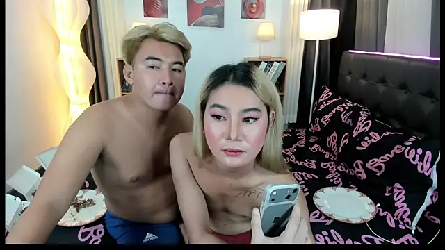 Naughty_Jessie Show in webcam