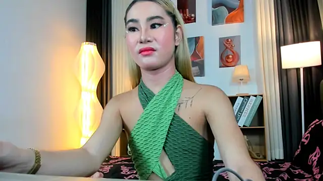 Naughty_Jessie Pertunjukan Webcam