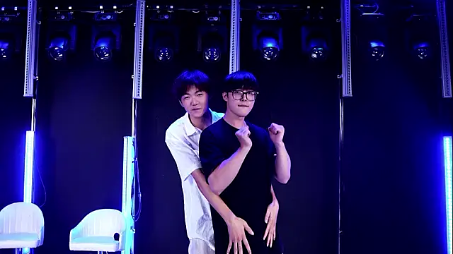 Kingboy-001 在線直播表演