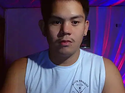 yourlovenash 网络视讯表演