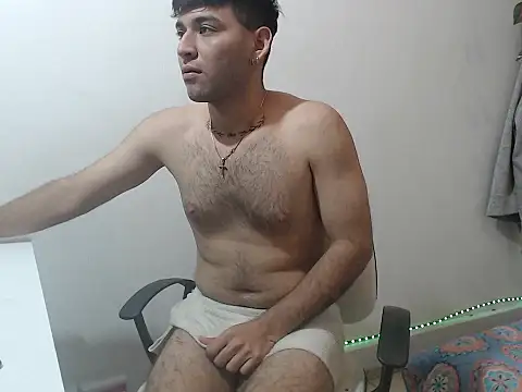 Вебкам-шоу omar202612