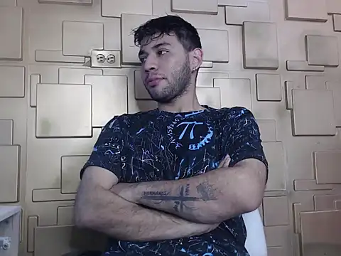 Вебкам-шоу omar202612