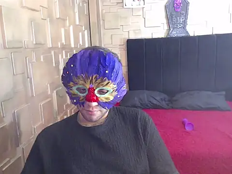 omar202612 Show in webcam