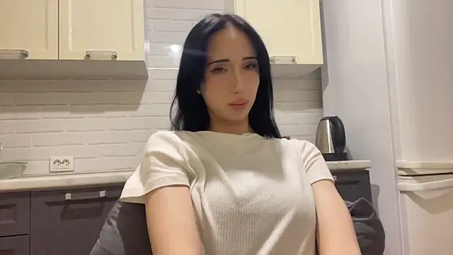 IsabellaQiueen webcam show