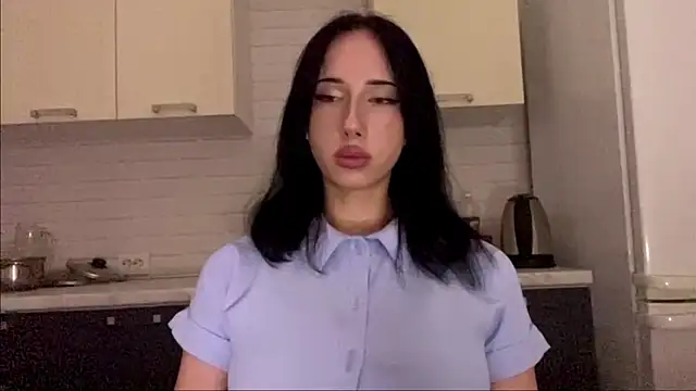 IsabellaQiueen élő XXX-chatje
