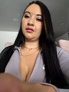 Melany_cute_Ariadna Adlı Modelin Canlı XXX Sohbeti