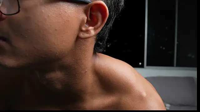 Paradise_boy__ Webcam Show