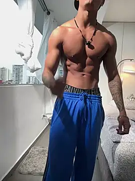 Show modela Paradise_boy__ na web-kameri