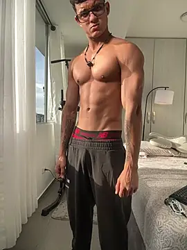 Paradise_boy__ Webcamshow