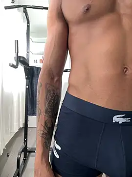 Paradise_boy__ Show in webcam