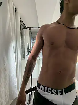 Paradise_boy__ 在線直播表演