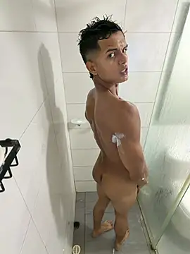 Paradise_boy__ Show in webcam