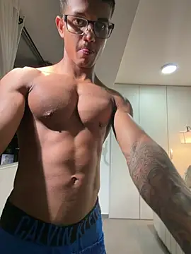 Paradise_boy__ Show in webcam
