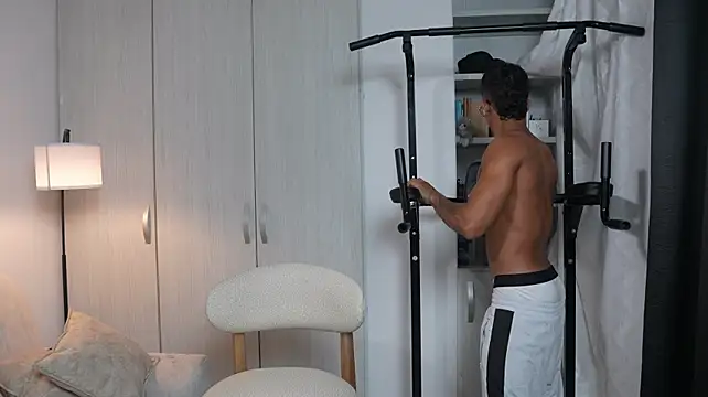 XXX chat uživo modela Paradise_boy__