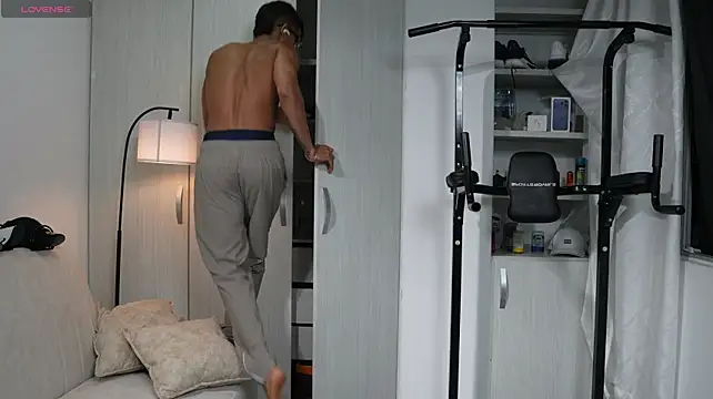 Paradise_boy__ Шоу с уебкамера