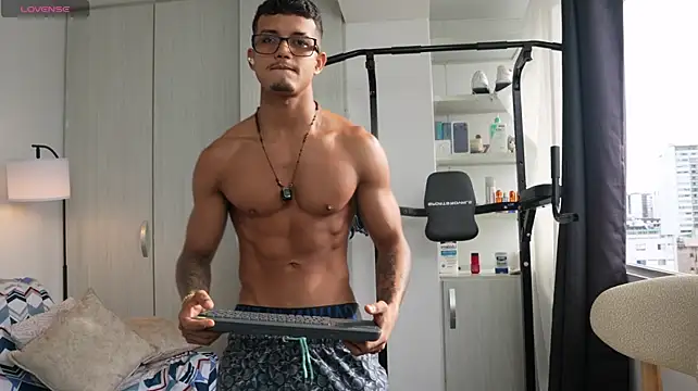 Paradise_boy__ Show Webcam