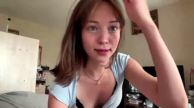 SusanaHallet's Live Chat Room