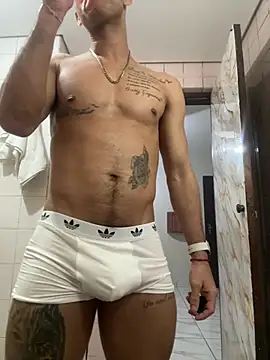 _DiegoMacho 在線直播表演