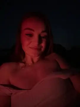XXX chat uživo modela Lona-lov