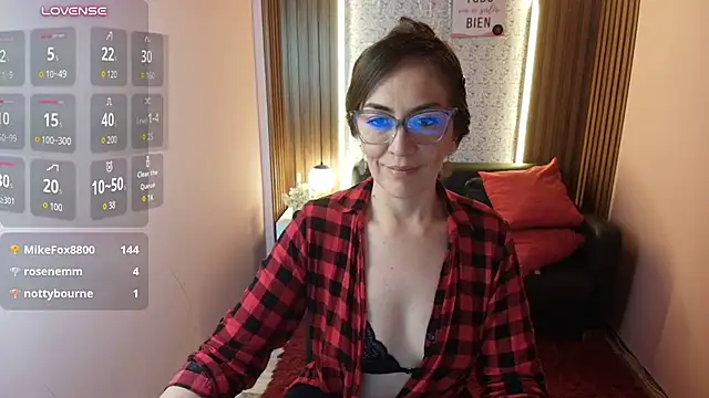 XXX chat uživo modela VictoriaLuxee_