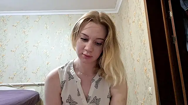 renna_rine's Offline XXX Chat